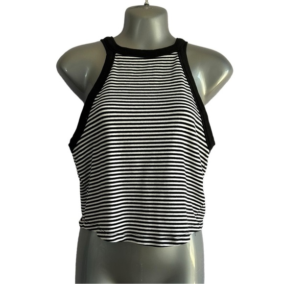 Forever 21 Striped Crop Top Black and White Plus • Used• 1X - Picture 2 of 6